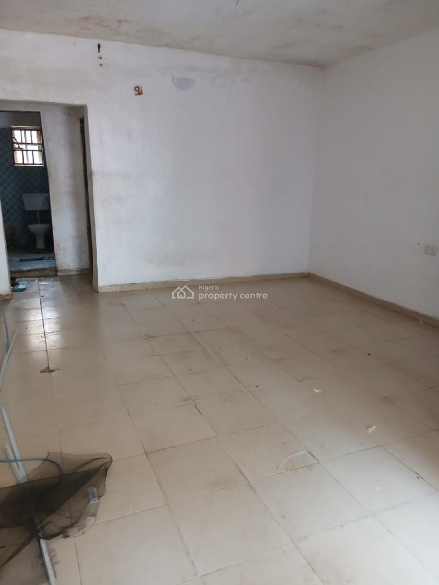 a Room and Parlor in an Estate, Gra, Abijo, Lekki, Lagos, Mini Flat (room and Parlour) for Rent