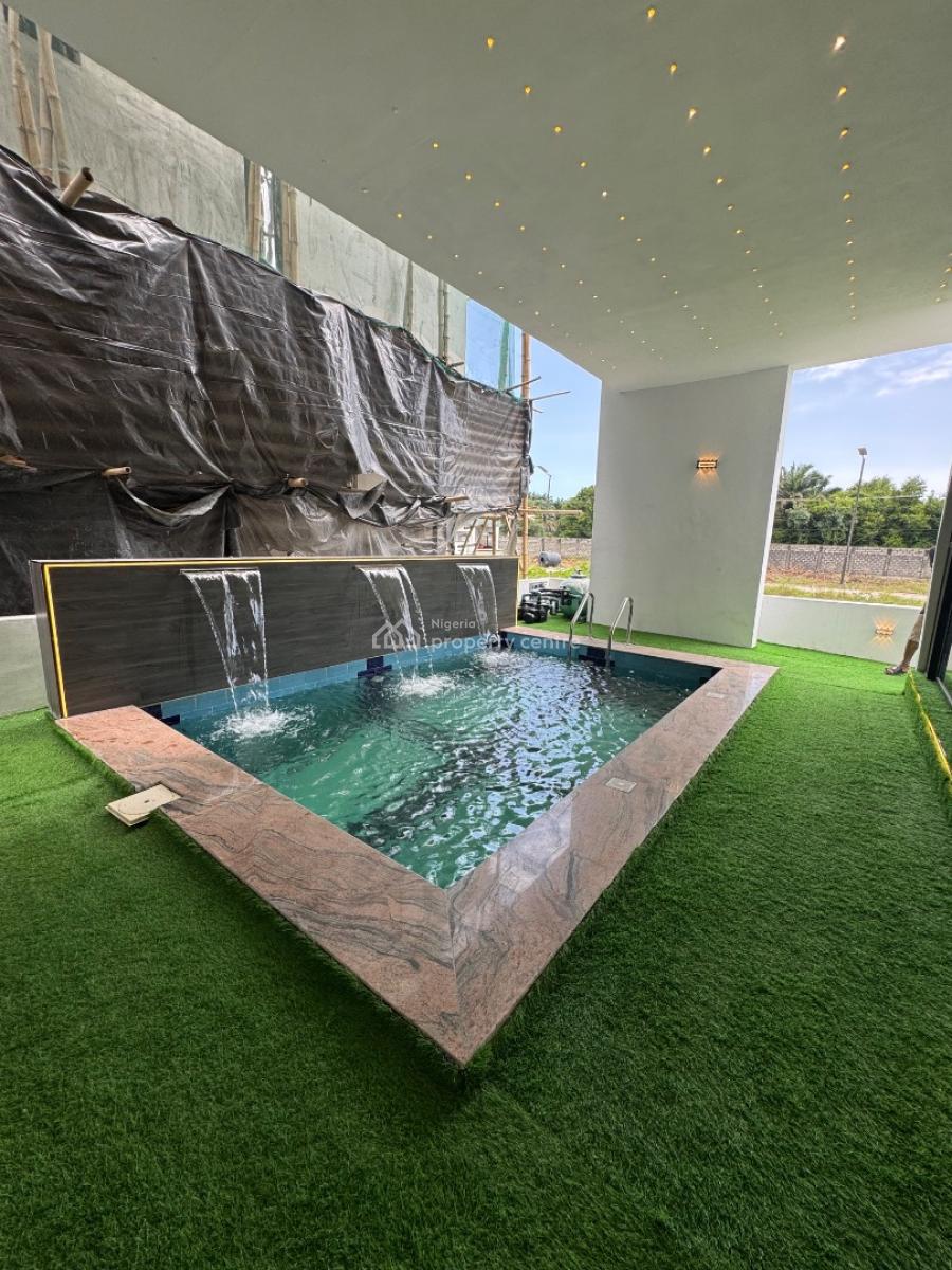 5 Bedroom Home with a Pool, Lekki, Lagos, House for Sale