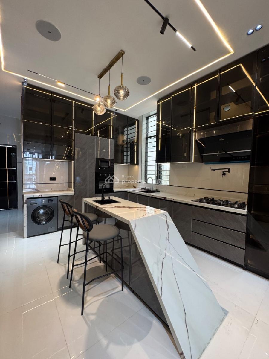 5 Bedroom Detached Home with a Pool, Chevron, Lekki, Lagos, Detached Duplex for Sale