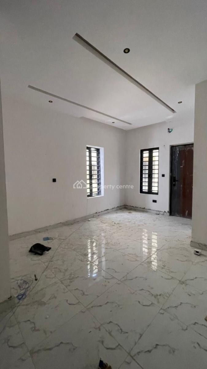 a Very Nice 1 Bedroom and Parlor Apartment, Lekki Phase 1, Lekki, Lagos, Flat / Apartment for Sale