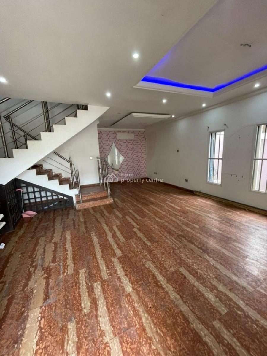 Lovely 4 Bedroom Terrace Duplex with Bq, Osapa, Lekki, Lagos, Terraced Duplex for Sale