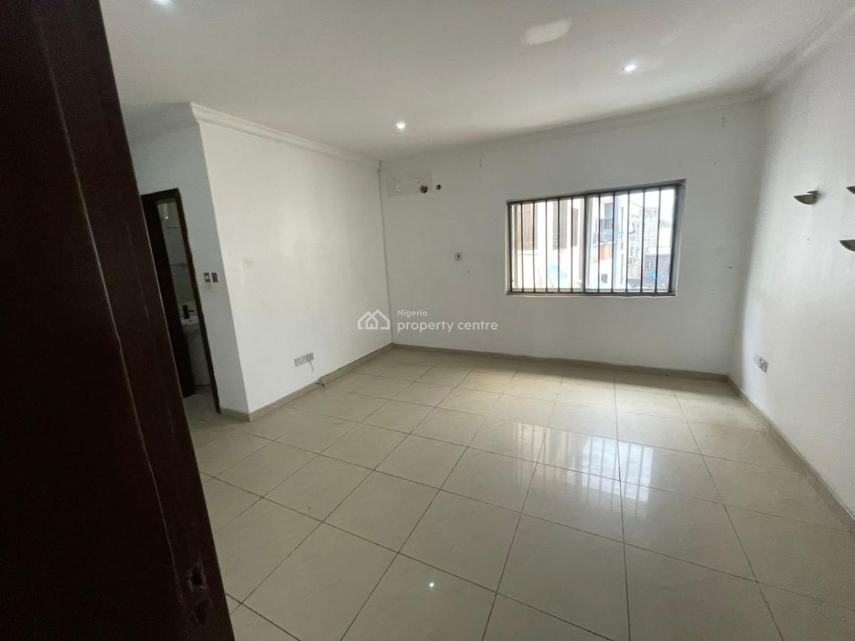 Lovely 4 Bedroom Terrace Duplex with Bq, Osapa, Lekki, Lagos, Terraced Duplex for Sale