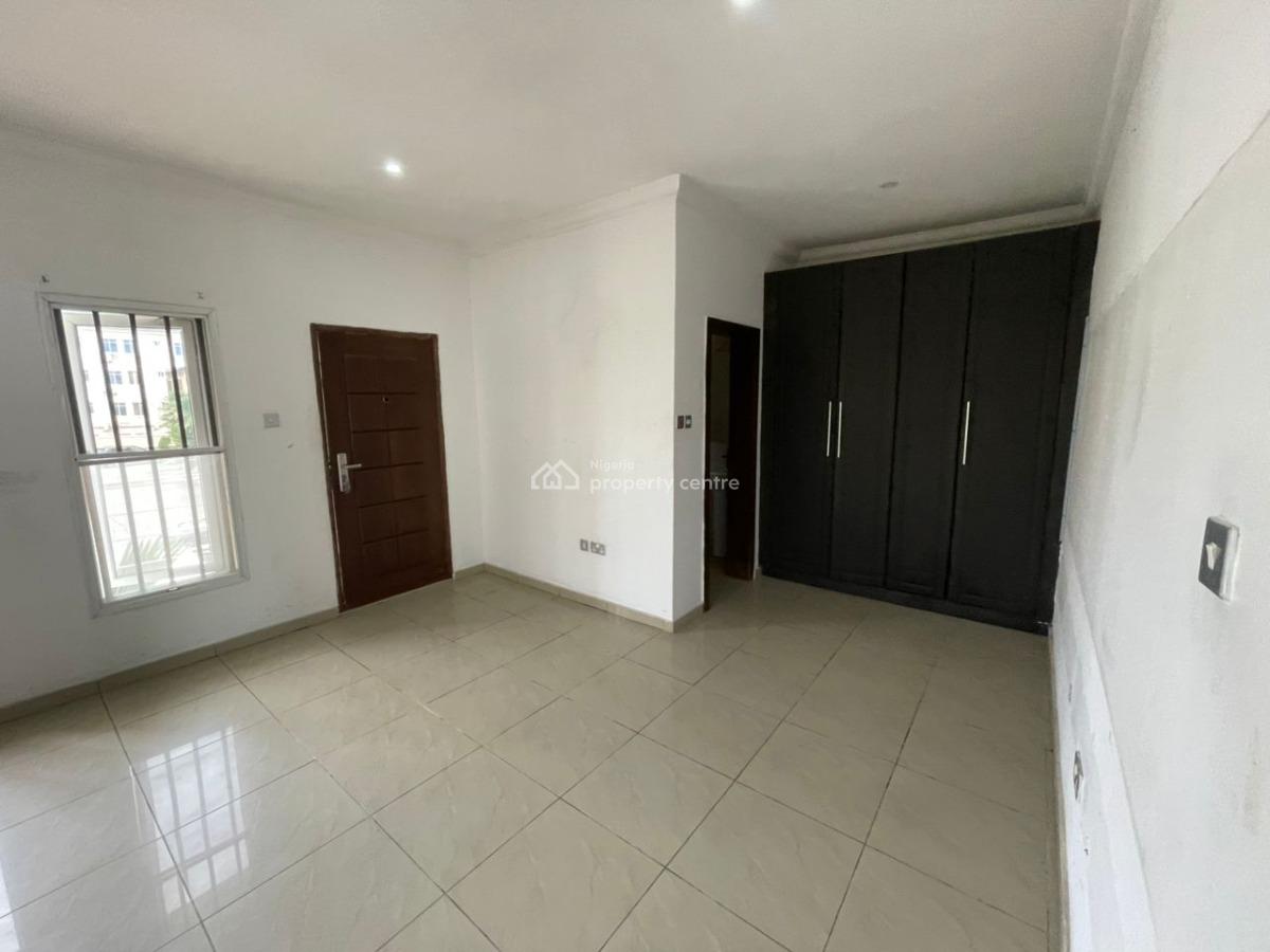 Lovely 4 Bedroom Terrace Duplex with Bq, Osapa, Lekki, Lagos, Terraced Duplex for Sale