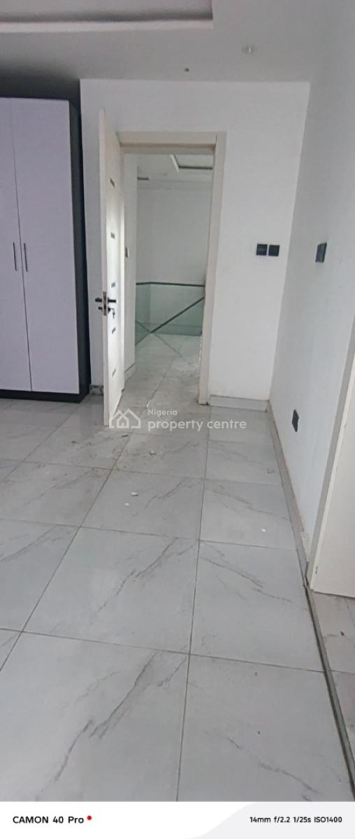 Clean 2 Bedroom Flat in Osapa, Osapa London, Lekki Phase 1, Lekki, Lagos, Flat / Apartment for Rent