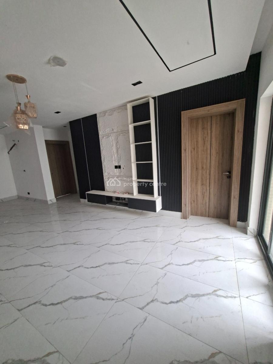 Luxury Fully Service 2bedroom with Swimming  Pooil, Lekki Phase 1, Lekki Phase 1, Lekki, Lagos, Block of Flats for Sale