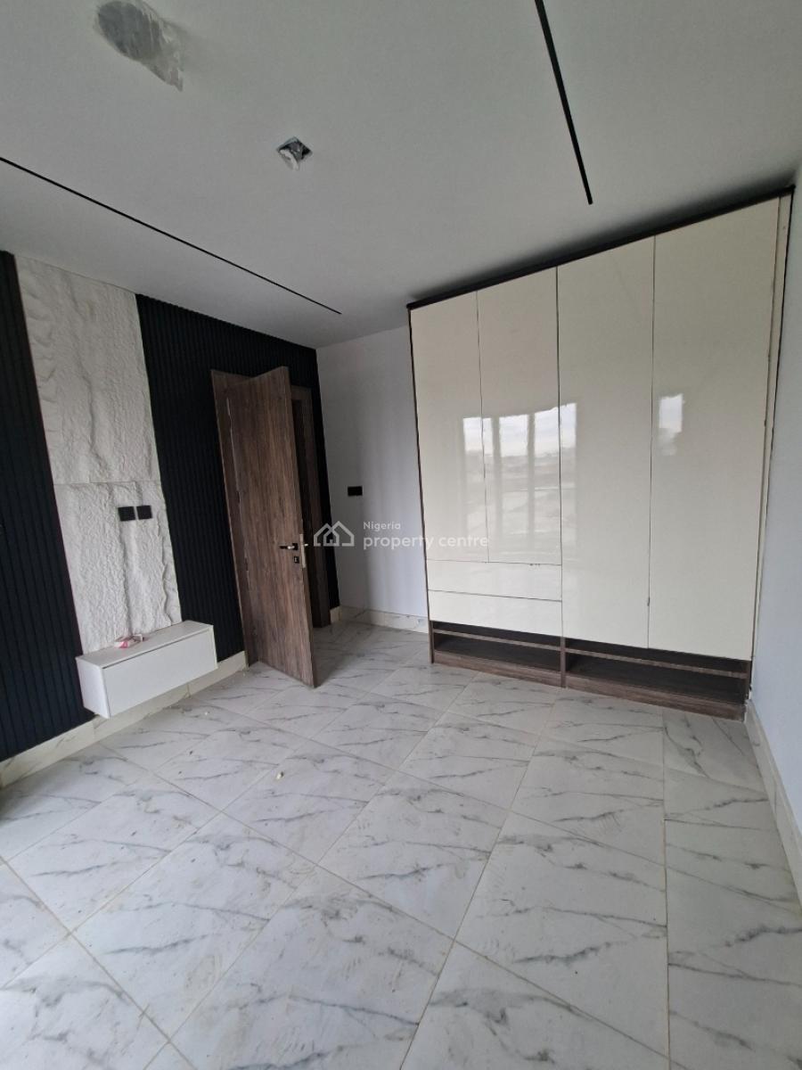Luxury Fully Service 2bedroom with Swimming  Pooil, Lekki Phase 1, Lekki Phase 1, Lekki, Lagos, Block of Flats for Sale