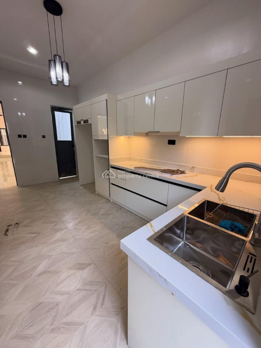 4 Bedroom Terrace Duplex with Bq, Mpape ( Maitama Extension) Abuja, Mpape, Abuja, Terraced Duplex for Sale