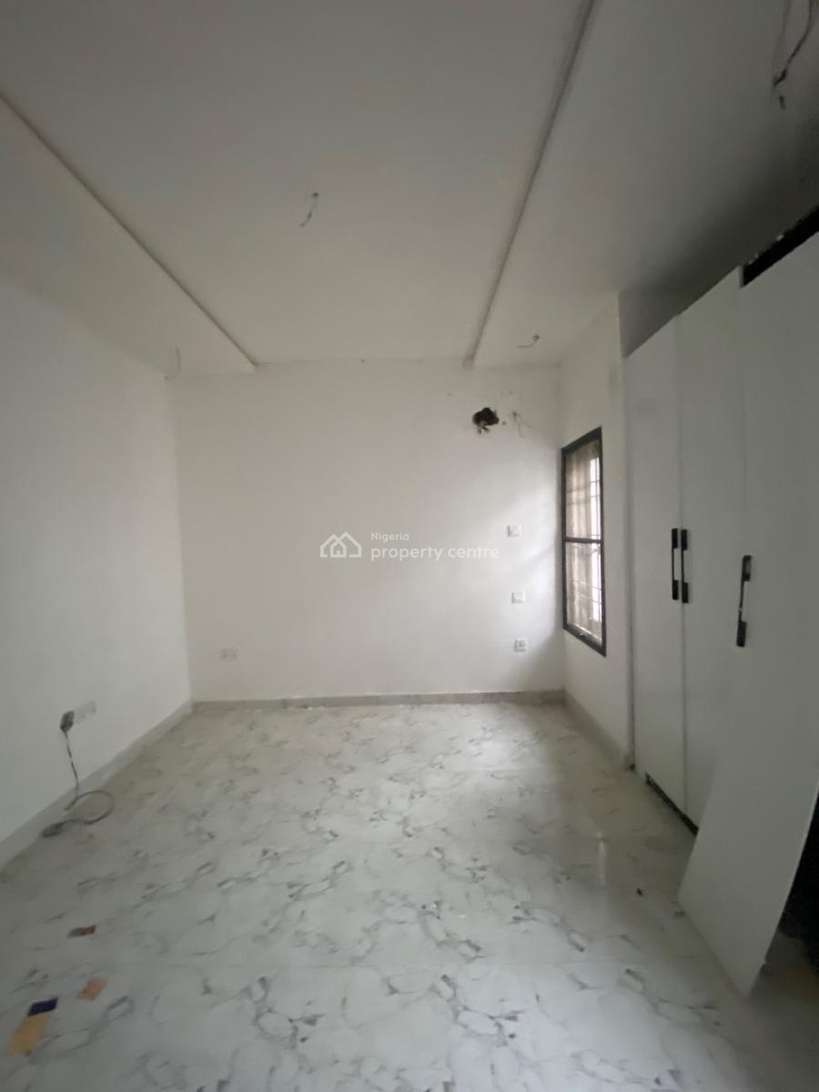 3 Bedroom Apartment with 20hrs Light and Pool , Elevator, Orchid Road, Lekki, Lagos, Flat / Apartment for Rent