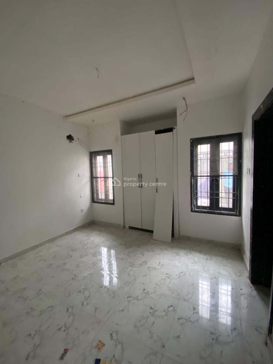 3 Bedroom Apartment with 20hrs Light and Pool , Elevator, Orchid Road, Lekki, Lagos, Flat / Apartment for Rent