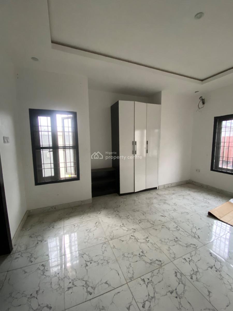 3 Bedroom Apartment with 20hrs Light and Pool , Elevator, Orchid Road, Lekki, Lagos, Flat / Apartment for Rent