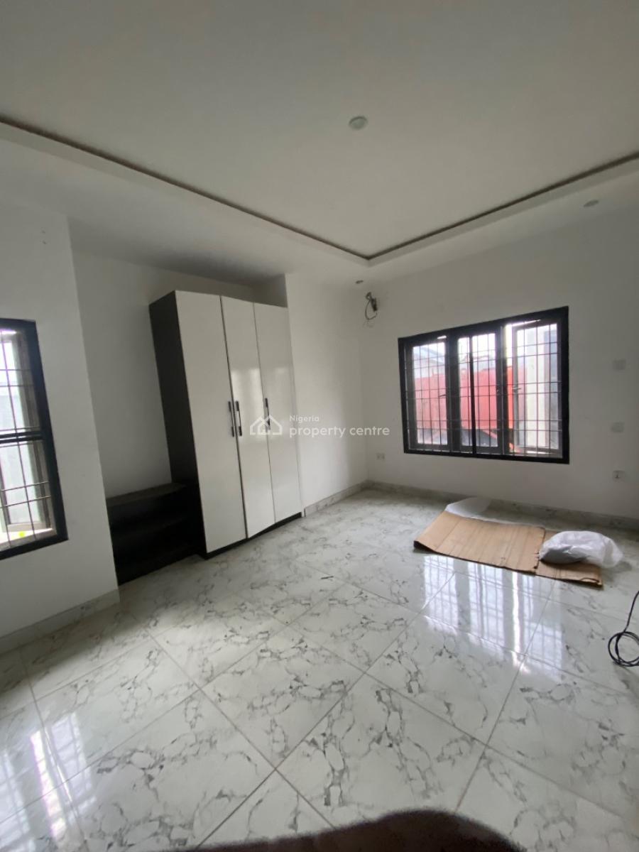 3 Bedroom Apartment with 20hrs Light and Pool , Elevator, Orchid Road, Lekki, Lagos, Flat / Apartment for Rent