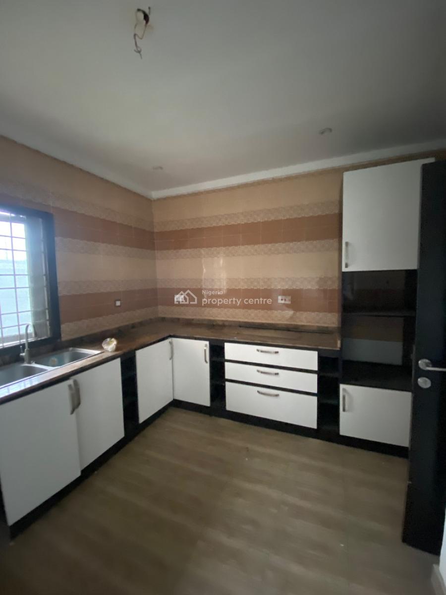 3 Bedroom Apartment with 20hrs Light and Pool , Elevator, Orchid Road, Lekki, Lagos, Flat / Apartment for Rent