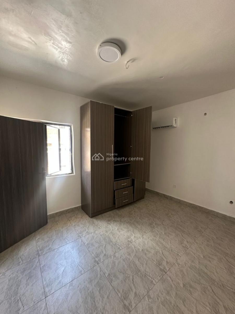 Clean & Spacious Newly Renovated 3-bedroom Terrace with Swimming Pool, Ikoyi, Lagos, Terraced Duplex for Rent