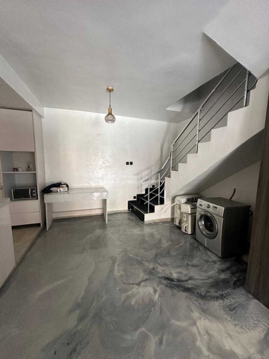 Clean & Spacious Newly Renovated 3-bedroom Terrace with Swimming Pool, Ikoyi, Lagos, Terraced Duplex for Rent
