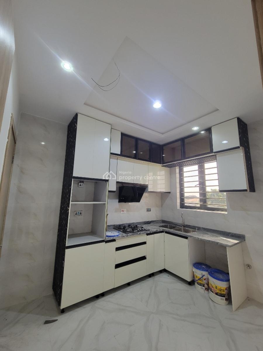 Executive 2bed Apartment at Lekki Scheme 2, Lekki Scheme 2 Abraham Adesanya Ajah, Ajah, Lagos, Flat / Apartment for Sale