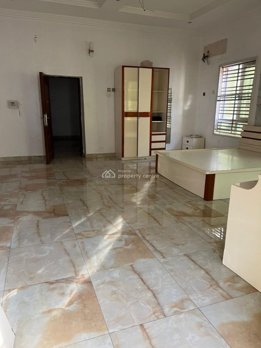 Spacious Masters Bedroom Apartment Upstairs with  Stable Power, Westgate Estate, Spg Lekki, Ologolo, Lekki, Lagos, Self Contain (single Rooms) for Rent