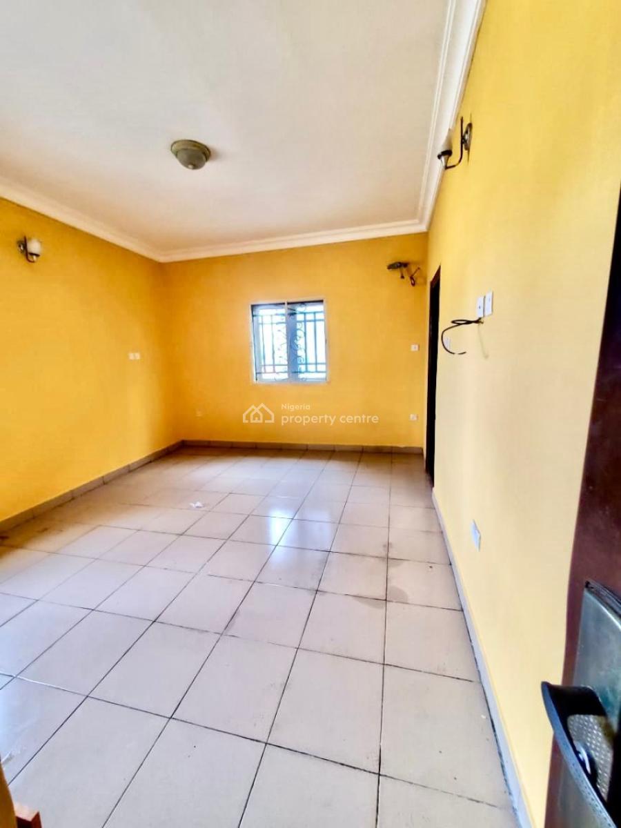 a Room in a Shared Apartment, Olokonla, Ajah, Lagos, Flat / Apartment for Rent