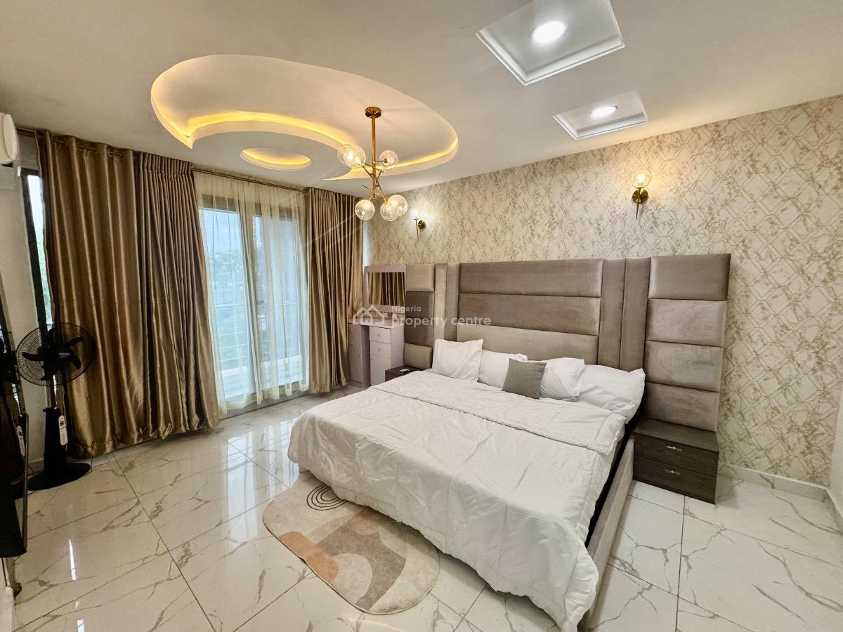 Spacious 3 Bedrooms Apartment with 2 Living Rooms and Solar Power, Ayinde Court, No. 1 Olujobi Street, Opposite Corona School, Gbagada, Gbagada, Lagos, Flat / Apartment Short Let
