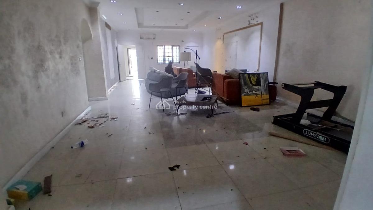 8 Units of 3 Bedroom Flats with a Room Bq and Swimming Pool., Lekki Phase 1, Lekki, Lagos, Flat / Apartment for Rent