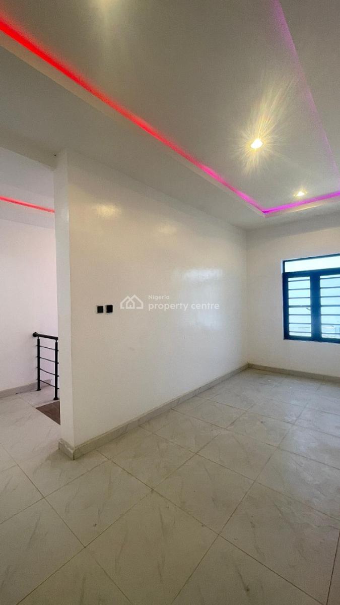 Brand New️ Ngn240million 🦞 Splendidly Built Semi Detached, Serene Estate, Ologolo, Lekki, Ologolo, Lekki, Lagos, Semi-detached Duplex for Sale