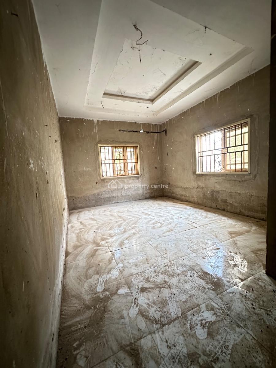 4 Bedroom Detached Bungalow + 2 Room Bq, Crown Estate, Lugbe District, Abuja, Detached Bungalow for Sale
