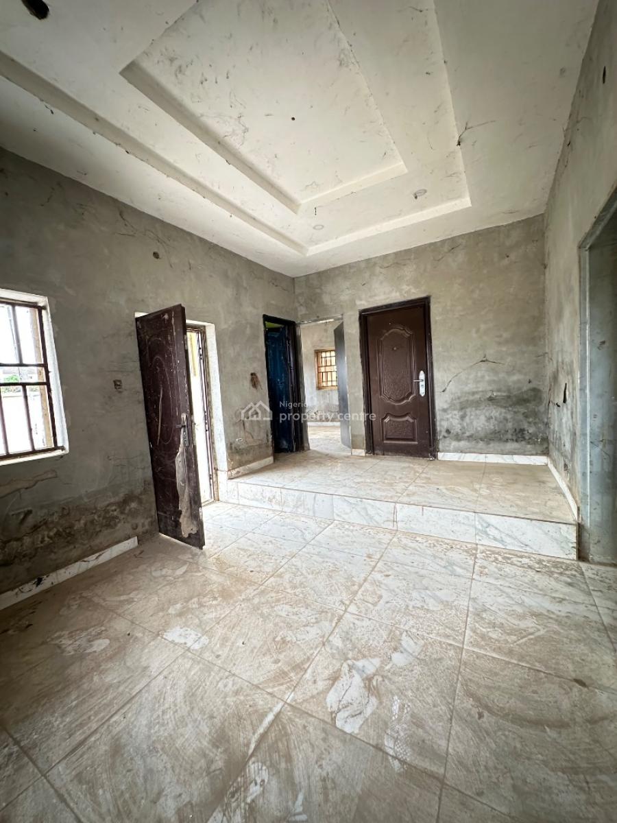 4 Bedroom Detached Bungalow + 2 Room Bq, Crown Estate, Lugbe District, Abuja, Detached Bungalow for Sale