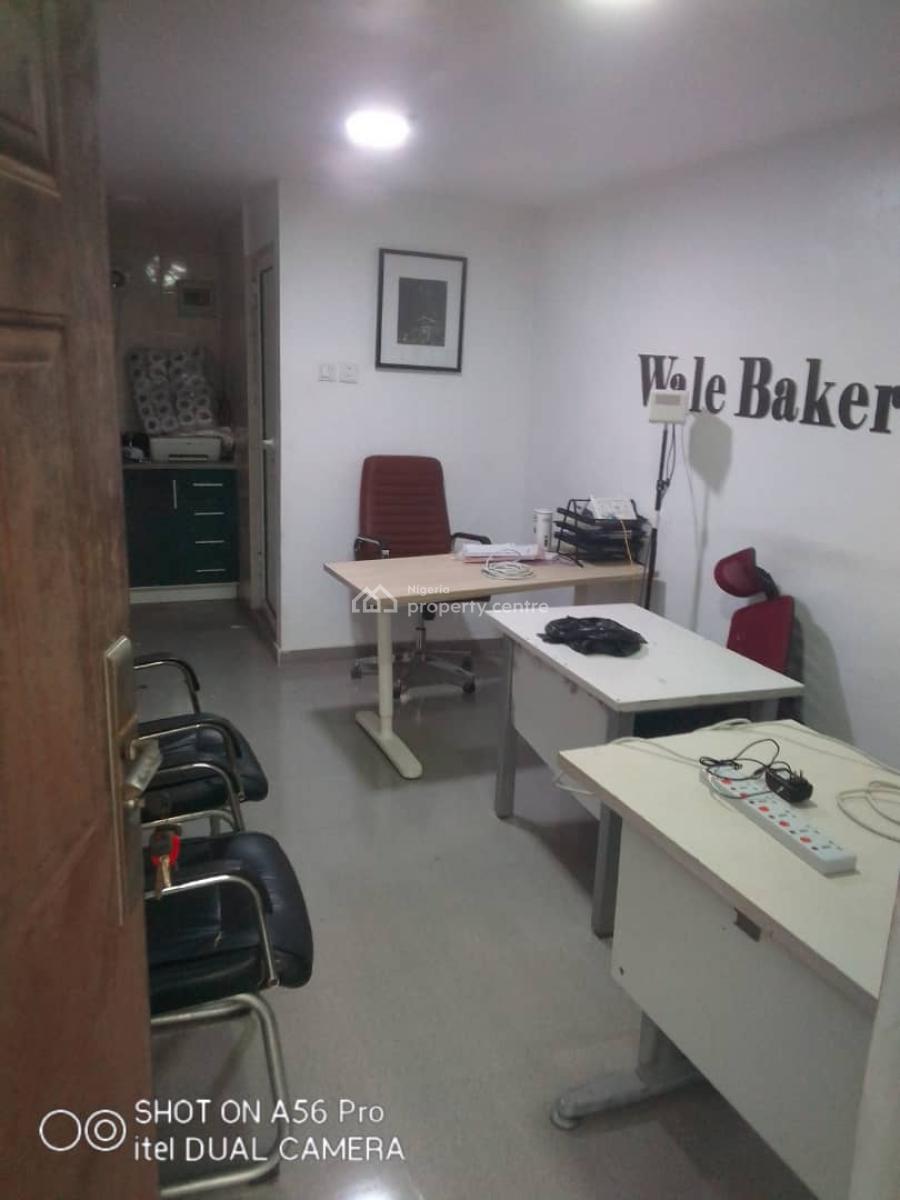 Studio Apartment for Office  Use, with Office  Desk, Ac, Chair Etc, Adebimpe Adewunmi Street, Lekki Phase 1, Lekki, Lagos, Self Contain (single Rooms) for Rent