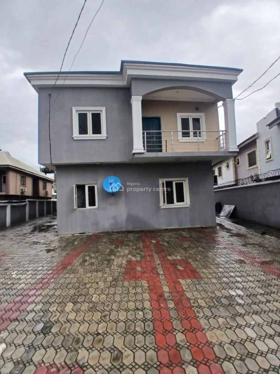 Lovely Pop 3 Bedroom Flat Upstairs, Short Drive From Magodo, Opic, Isheri North, Lagos, Flat / Apartment for Rent