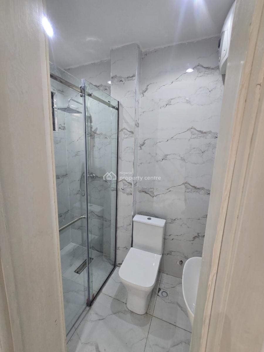 Newly Build Service 3-bedroom Duplex Plus Bq, Off Hakeem Dickson, Lekki Phase 1, Lekki, Lagos, Terraced Duplex for Rent