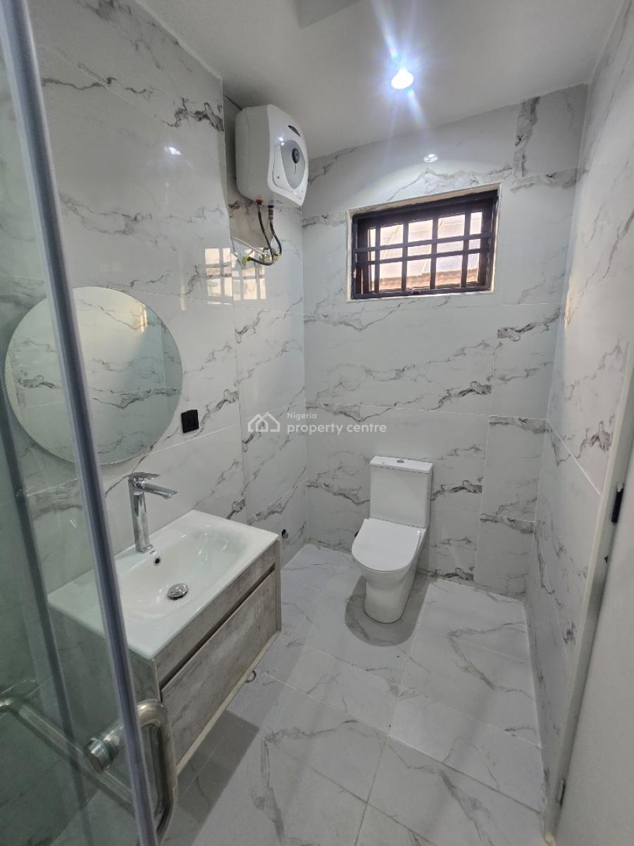 Newly Build Service 3-bedroom Duplex Plus Bq, Off Hakeem Dickson, Lekki Phase 1, Lekki, Lagos, Terraced Duplex for Rent