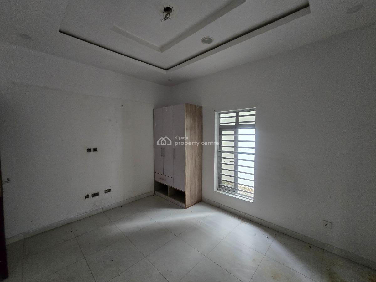 Neatly Used 3-bedroom Flat Apartment, Off Hakeem Dickson, Lekki Phase 1, Lekki, Lagos, Flat / Apartment for Rent