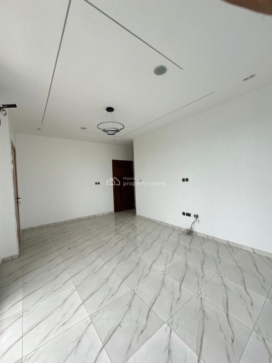 2bedroom Apartment, New Road, Lekki, Lagos, Flat / Apartment for Rent