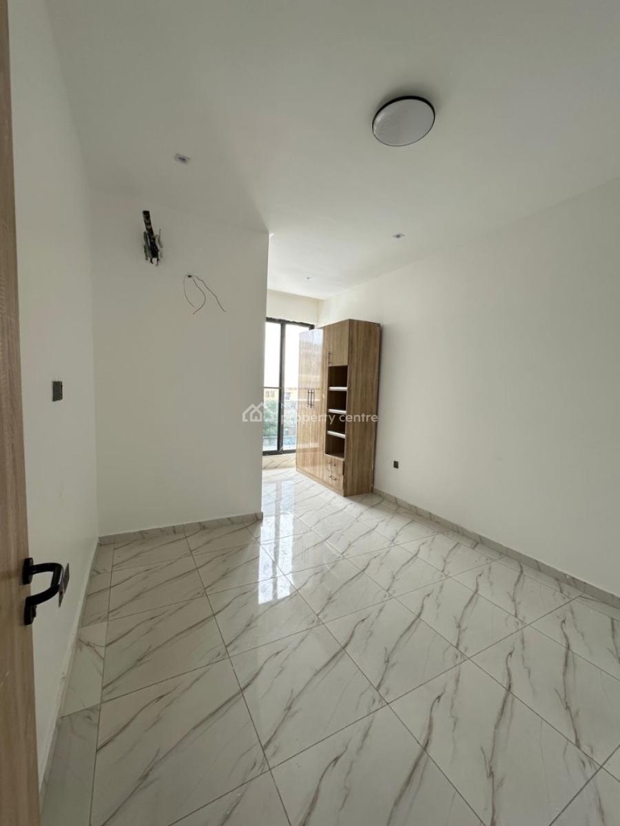 2bedroom Apartment, New Road, Lekki, Lagos, Flat / Apartment for Rent