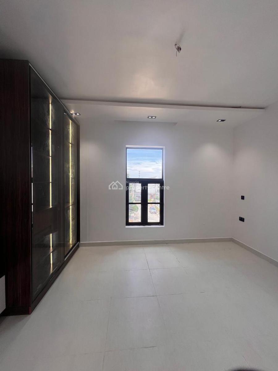 Newly Built 2 Bedroom with Elevator, Gym and Swimming Pool, Newly Built 2 Bedroom with Elevator, Gym and Swimming Pool, Lekki Phase 1, Lekki, Lagos, Block of Flats for Sale