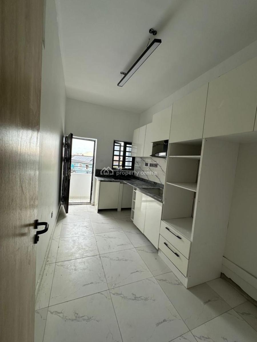 Luxury 2 Bedroom Apartment with Excellent Facilities, New Road, Lekki, Lagos, Flat / Apartment for Rent