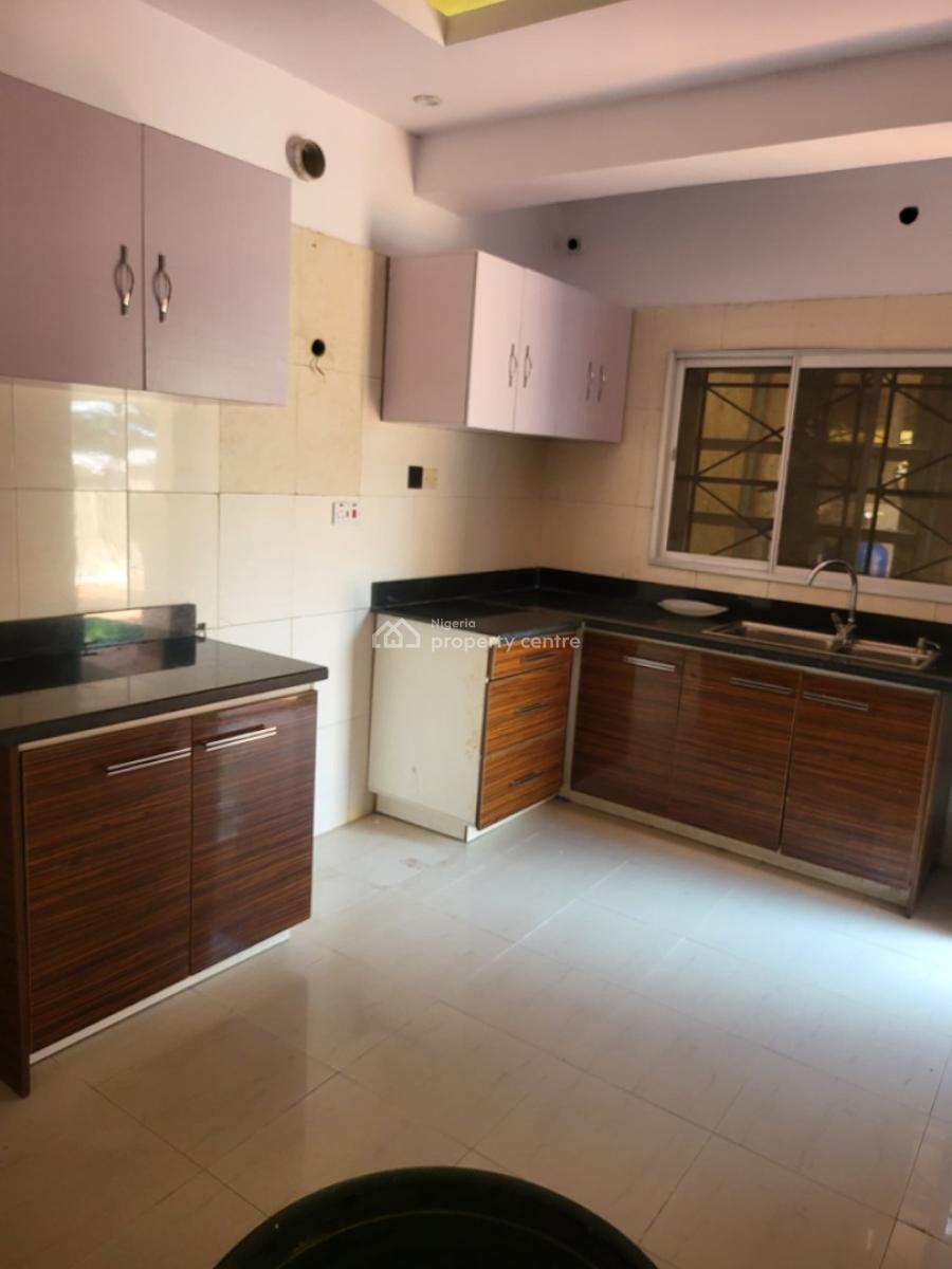 Newly Renovated 4 Bedroom Detatched House, Lekki Phase 1, Lekki, Lagos, House for Rent