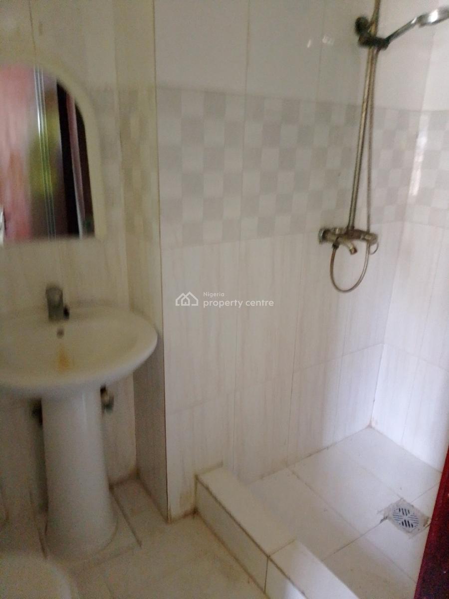 Well Maintained 3 Bedroom Bungalow, Off Freedom Way, Lekki Phase 1, Lekki, Lagos, House for Rent