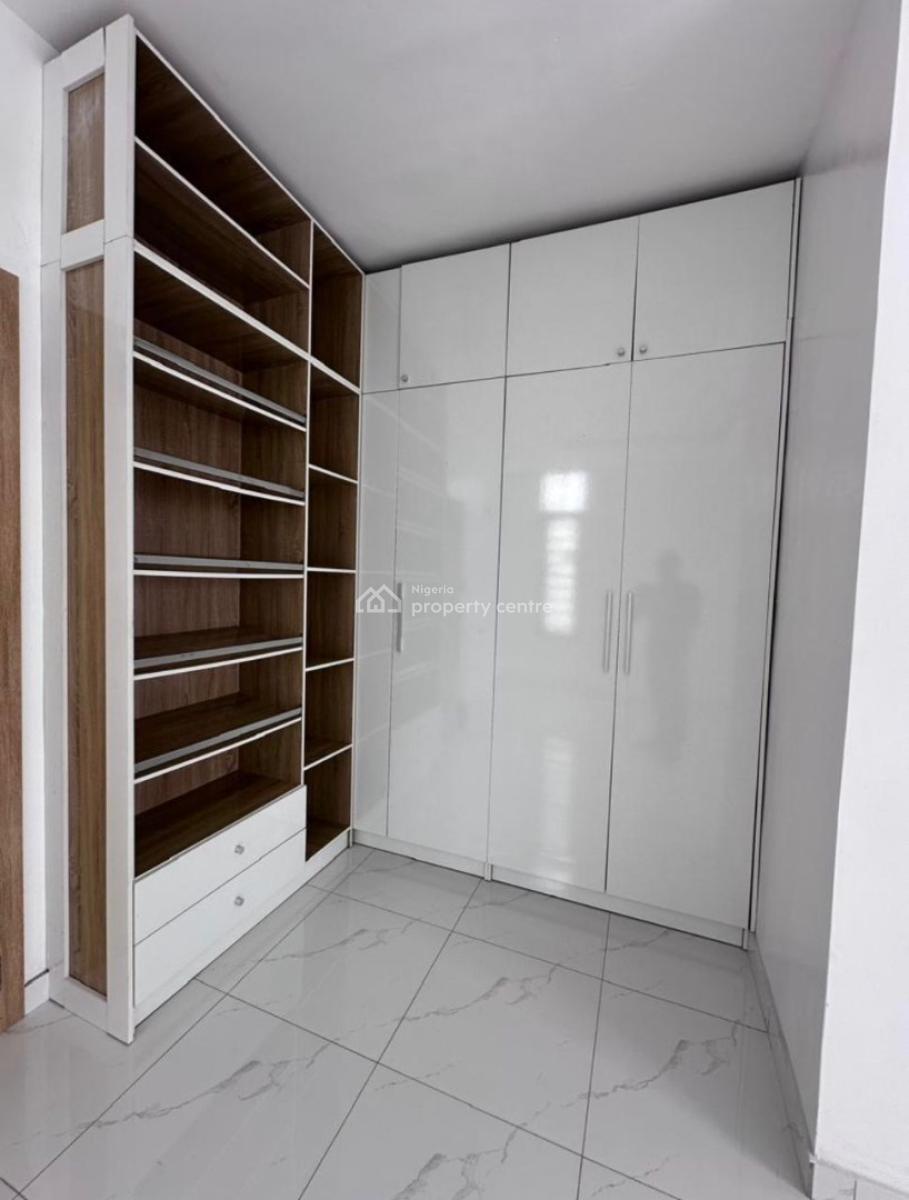 Lovely 4 Bedroom Terrace Duplex in a Secured Estate, Chevron, Lekki, Lagos, Terraced Duplex for Sale