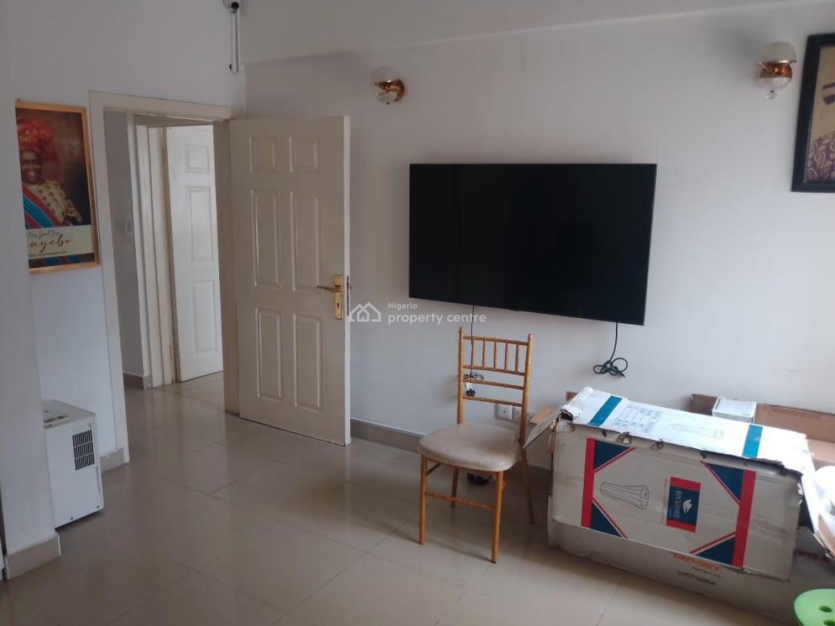 Spacious Clean 3 Bedroom Flat, Old Ikoyi, Old Ikoyi, Ikoyi, Lagos, Block of Flats for Sale