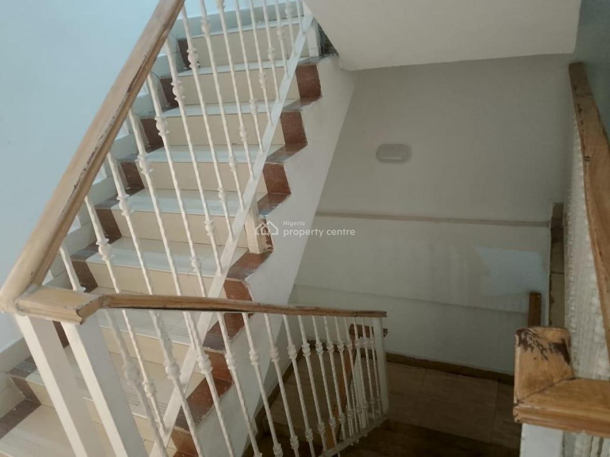 Spacious Clean 3 Bedroom Flat, Old Ikoyi, Old Ikoyi, Ikoyi, Lagos, Block of Flats for Sale