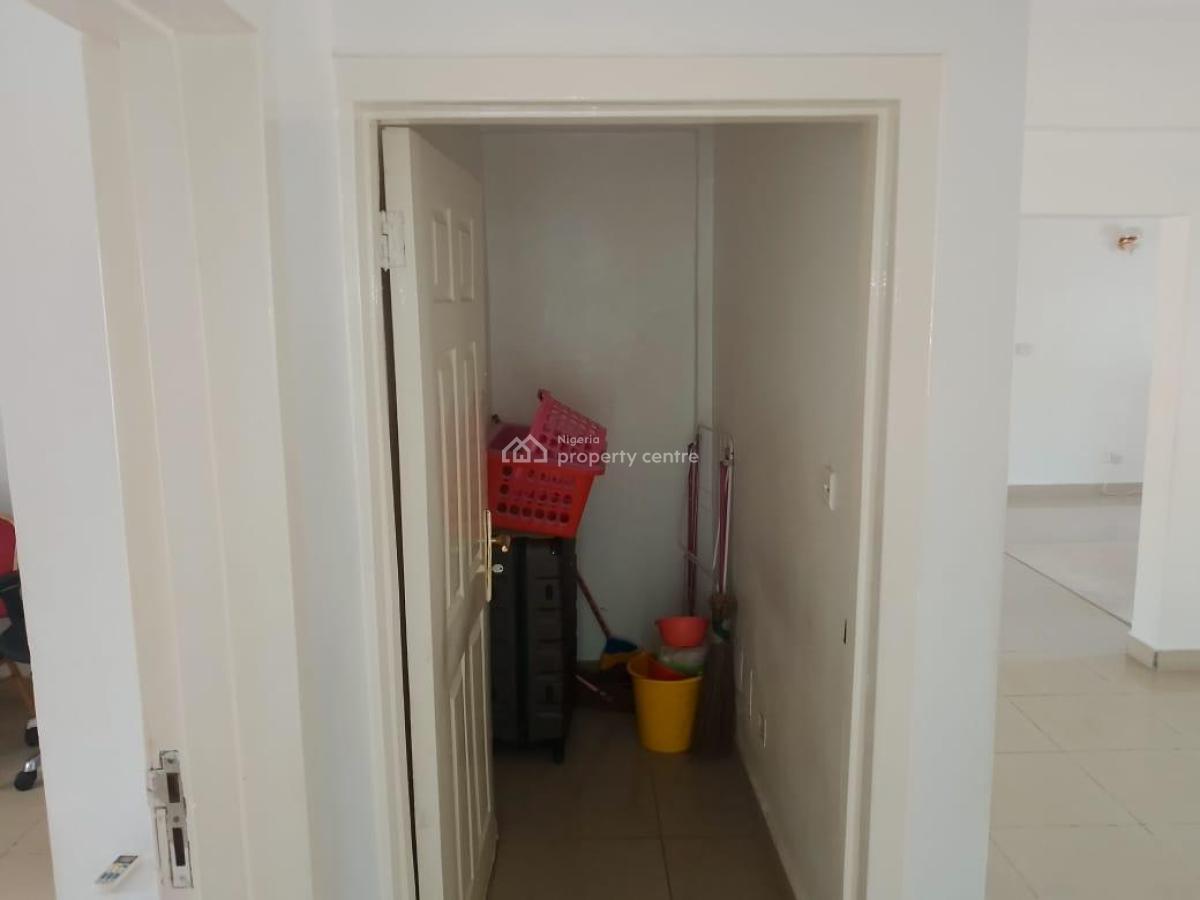 Spacious Clean 3 Bedroom Flat, Old Ikoyi, Old Ikoyi, Ikoyi, Lagos, Block of Flats for Sale