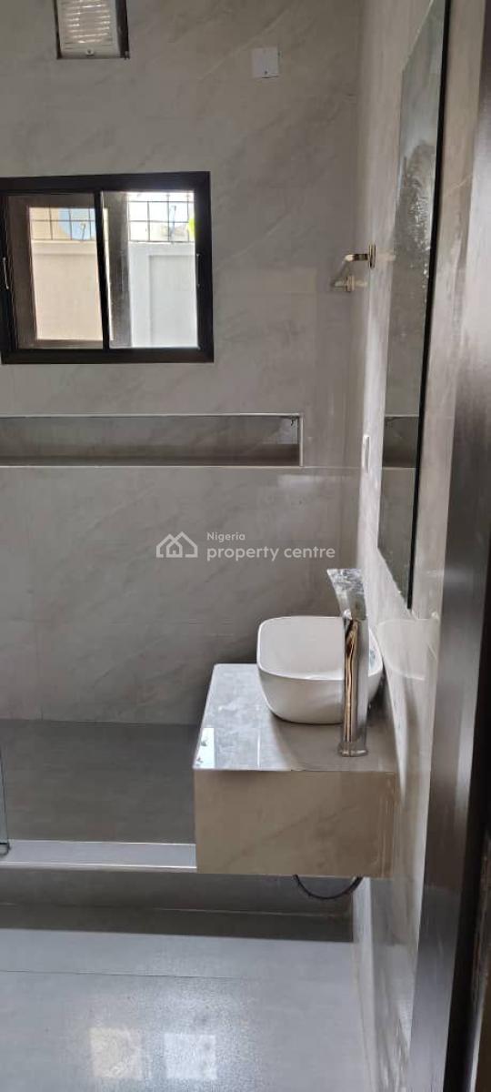 Newly Renovated, Ground Floor ,3 Bedroom Apartment with Bq, Lekki Phase 1, Lekki, Lagos, House for Rent