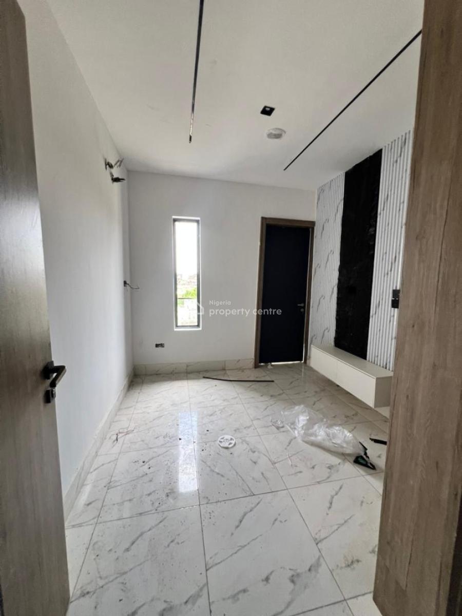 Classy 1 Bedroom Apartment with Pool, Gym, Elevator, Central Gas Syste, Lekki Phase 1, Lekki, Lagos, Mini Flat (room and Parlour) for Sale