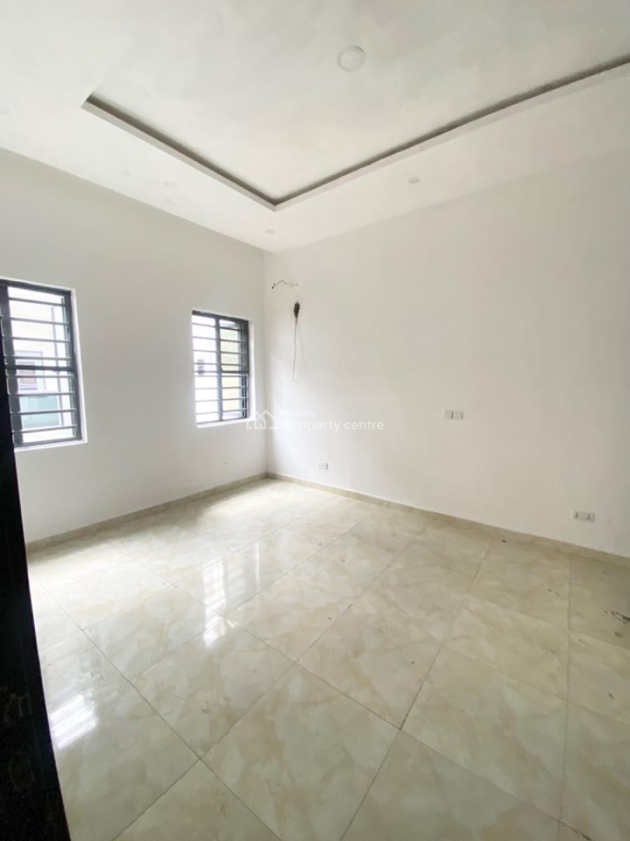 Relatively New Serviced 4 Bedroom Terrace Duplex, Off Platinum Way, Jakande, Lekki, Lagos, Terraced Duplex for Rent
