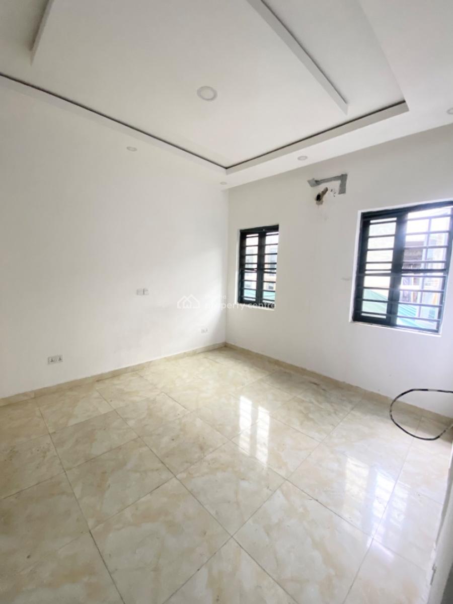 Relatively New Serviced 4 Bedroom Terrace Duplex, Off Platinum Way, Jakande, Lekki, Lagos, Terraced Duplex for Rent
