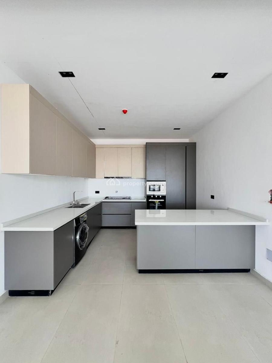 Family Friendly 3 Bedroom Apartment with Spacious Rooms, Elevator, Lekki Phase 1, Lekki, Lagos, Flat / Apartment for Sale
