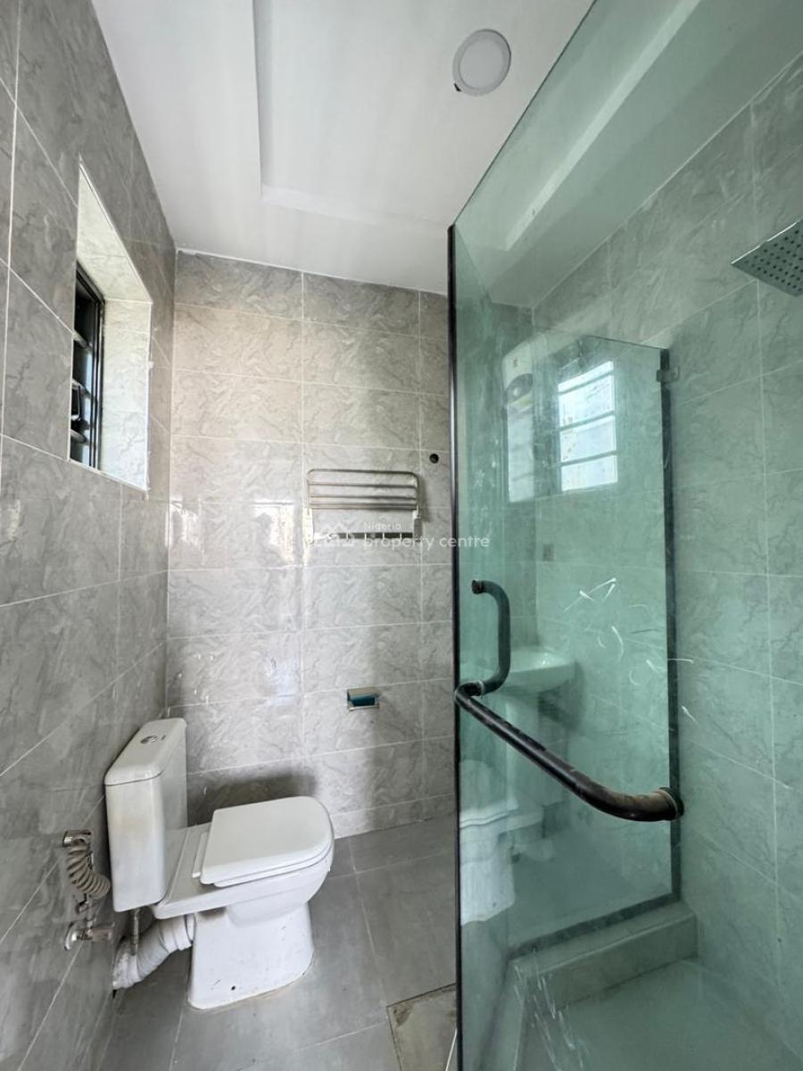 Well Finished 2 Bedroom Apartment Suitable for Investment, Lekki Phase 1, Lekki, Lagos, Flat / Apartment for Sale
