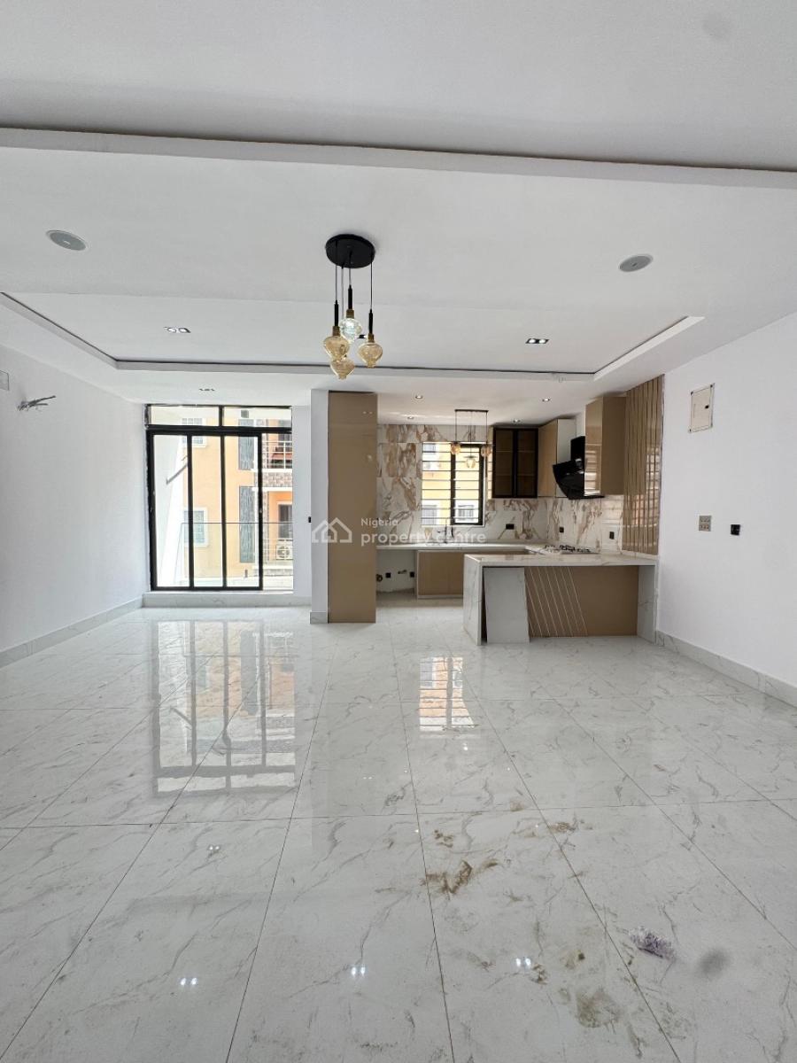Contemporary 2 Bedroom Apartment Suitable for Investment, Lekki Phase 1, Lekki, Lagos, Flat / Apartment for Sale