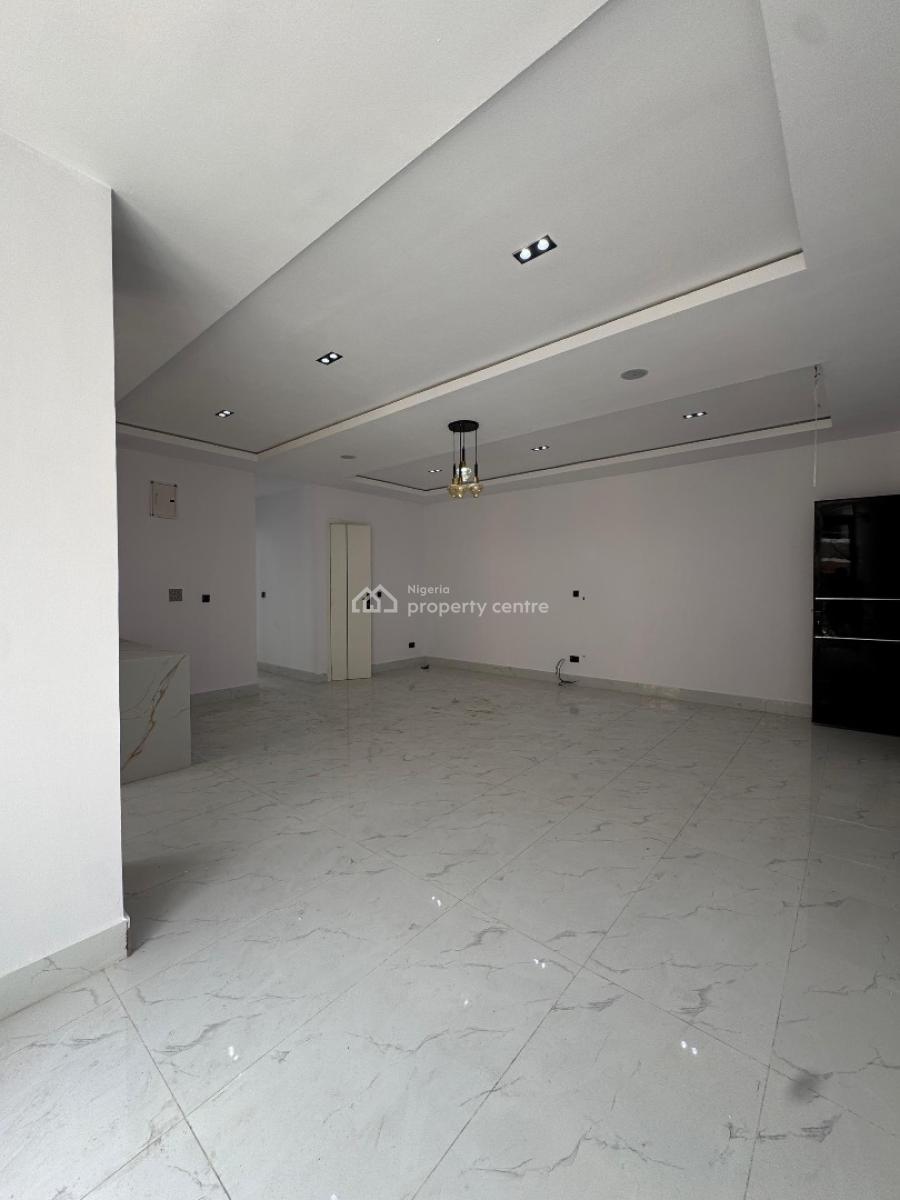 Contemporary 2 Bedroom Apartment Suitable for Investment, Lekki Phase 1, Lekki, Lagos, Flat / Apartment for Sale