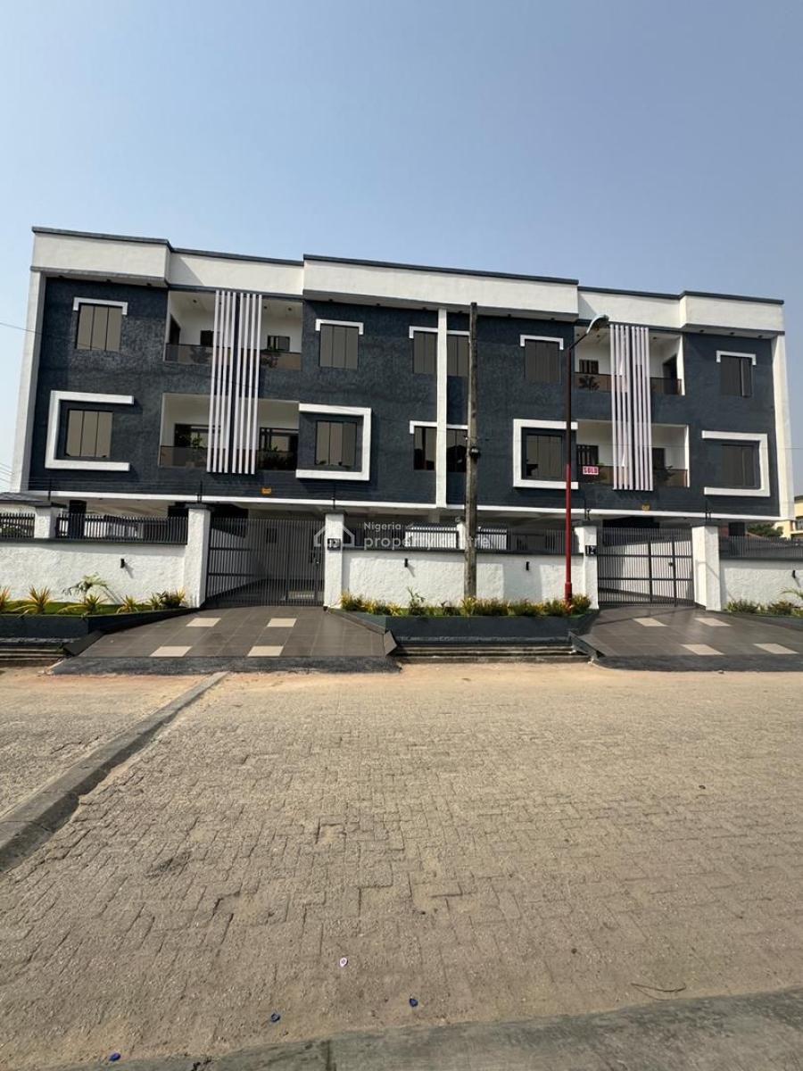Spacious& Self Compound 4 Bedroom Terrace Duplex with Bq, Lekki Phase 1, Lekki, Lagos, House for Sale